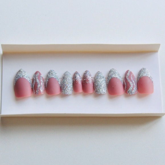 Hand painted pink and silver glitter press on nails - Picture 2 of 2